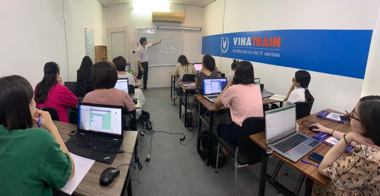 Khóa học hành chính nhân sự tại trung tâm VinaTrain chi nhánh Hà Nội