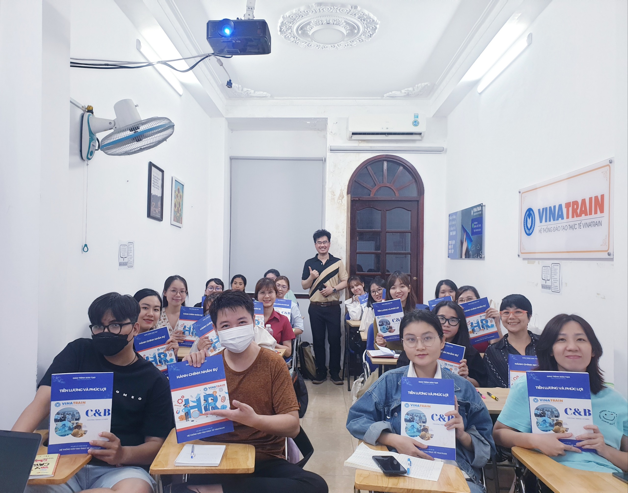 Khóa học tiền lương và phúc lợi (C&b) tại Hồ Chí Minh
